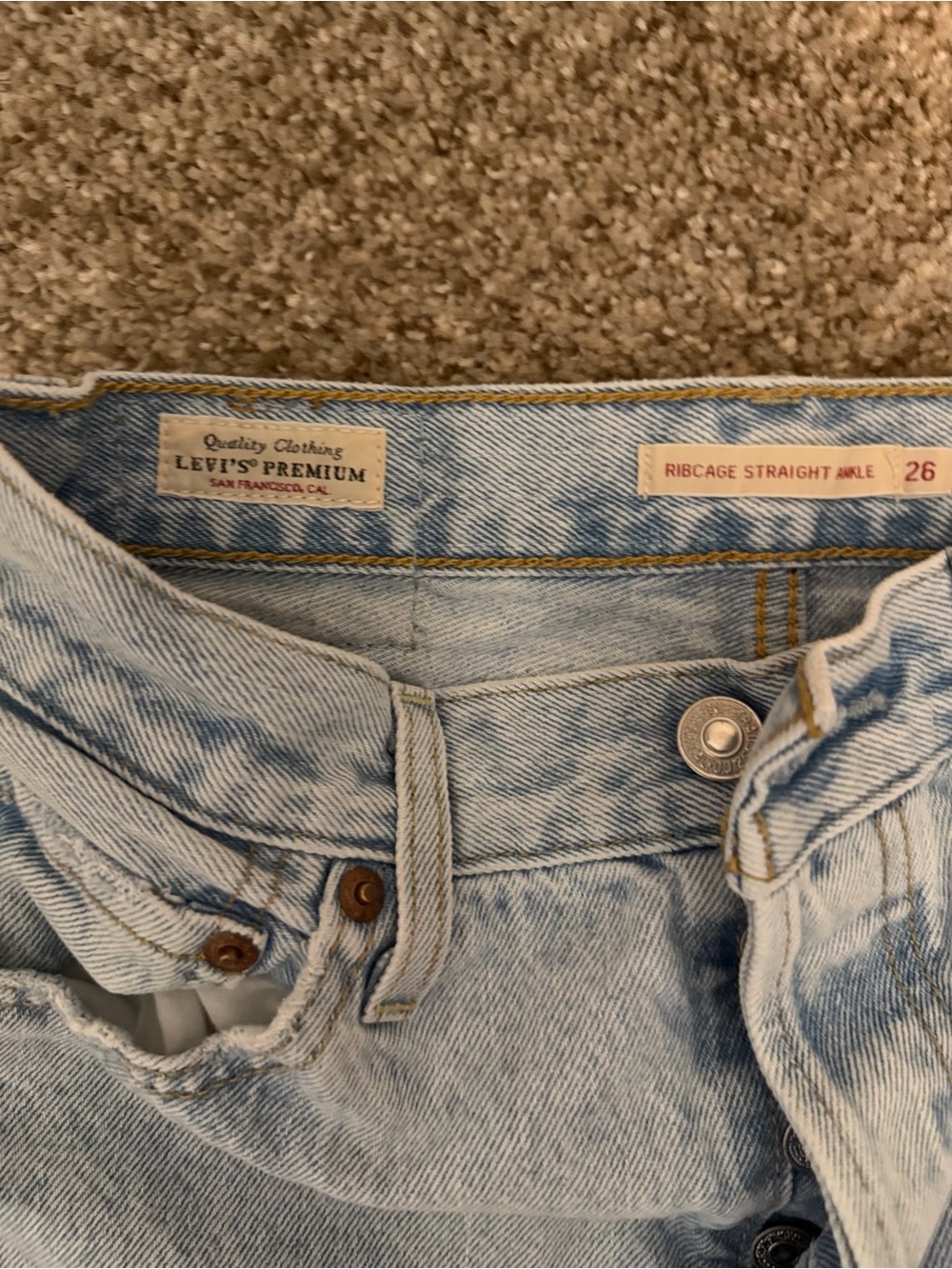 Levi's Light Blue Straight-Leg Women's Jeans - Picture 4 of 8
